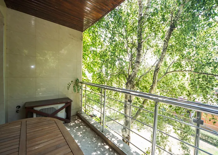 Lovely 2 Bedrooms Flat - 1st Line * לוזנטס